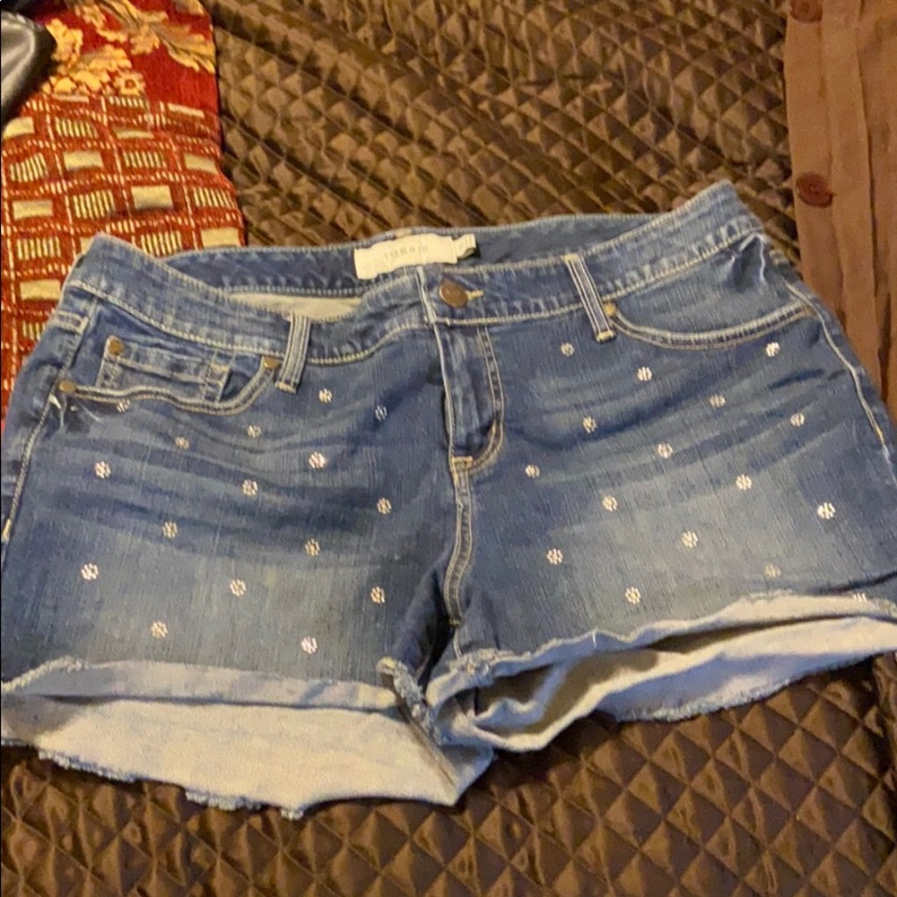 Cute denim shorts with embellishments on front